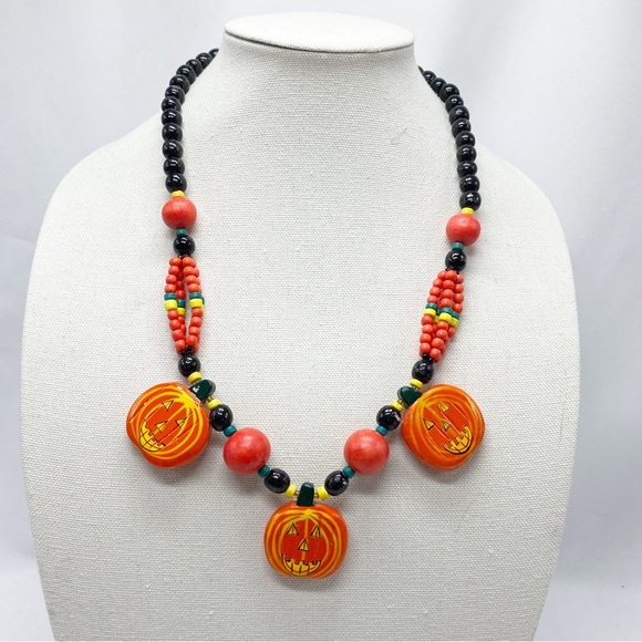 Vintage | Jewelry | Vintage Halloween Handpainted Wood Bead Pumpkin ...